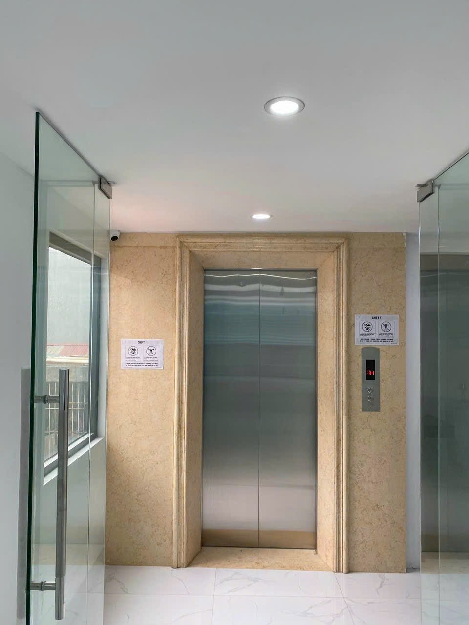 Mình cho thuê nhà mới, căn góc, Tôn Đức Thắng; vỉa hè 105m2* 5T- 29 Tr - Ảnh chính